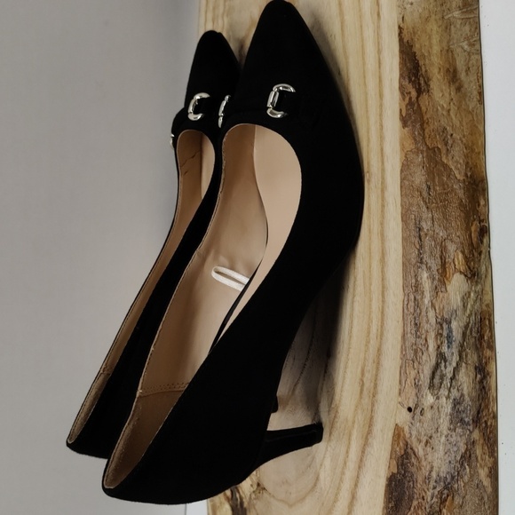 Ann Taylor Factory Black Heels, Size 6M - Picture 5 of 12